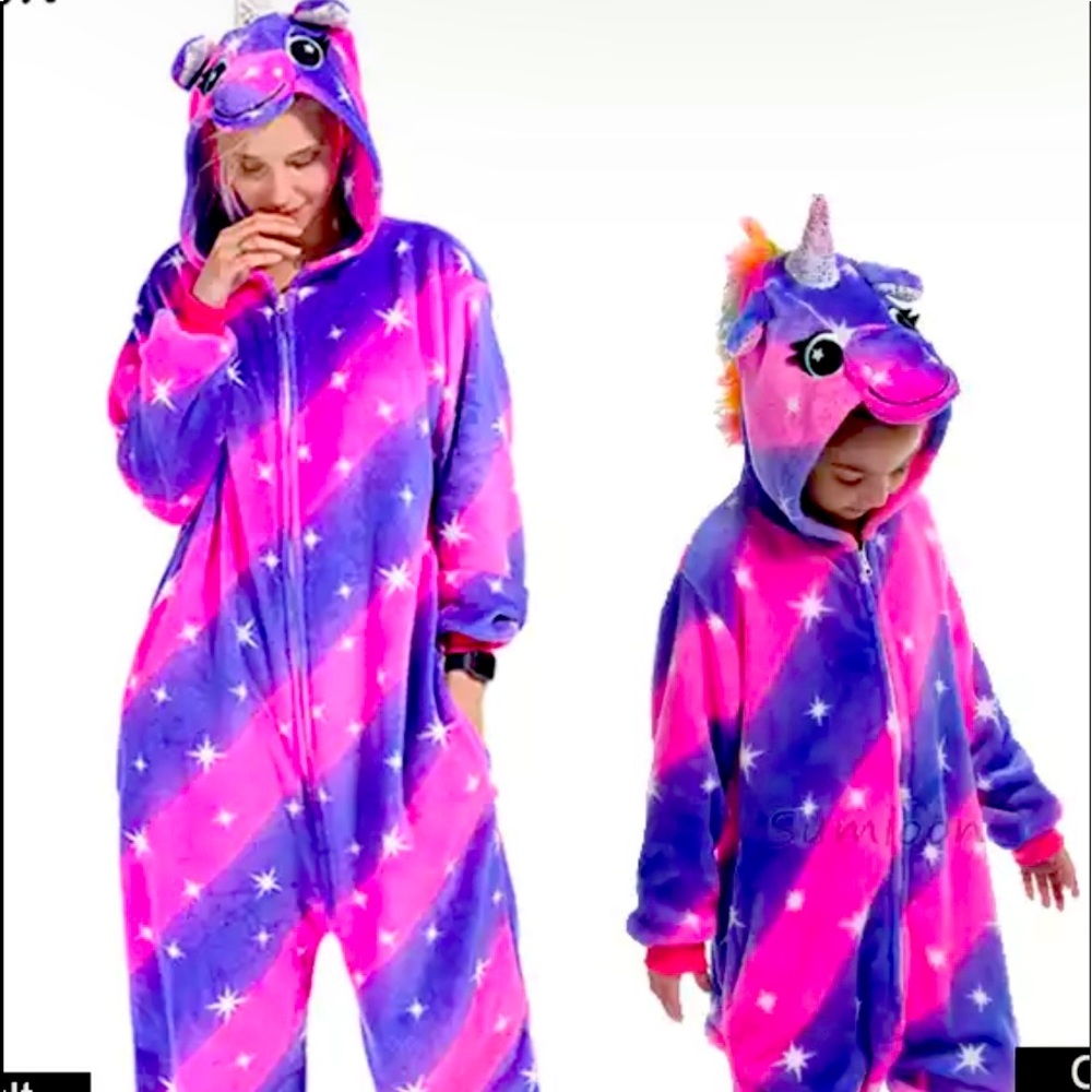 NWT 🌈 Unicorn Onesie w/ Zip Butt